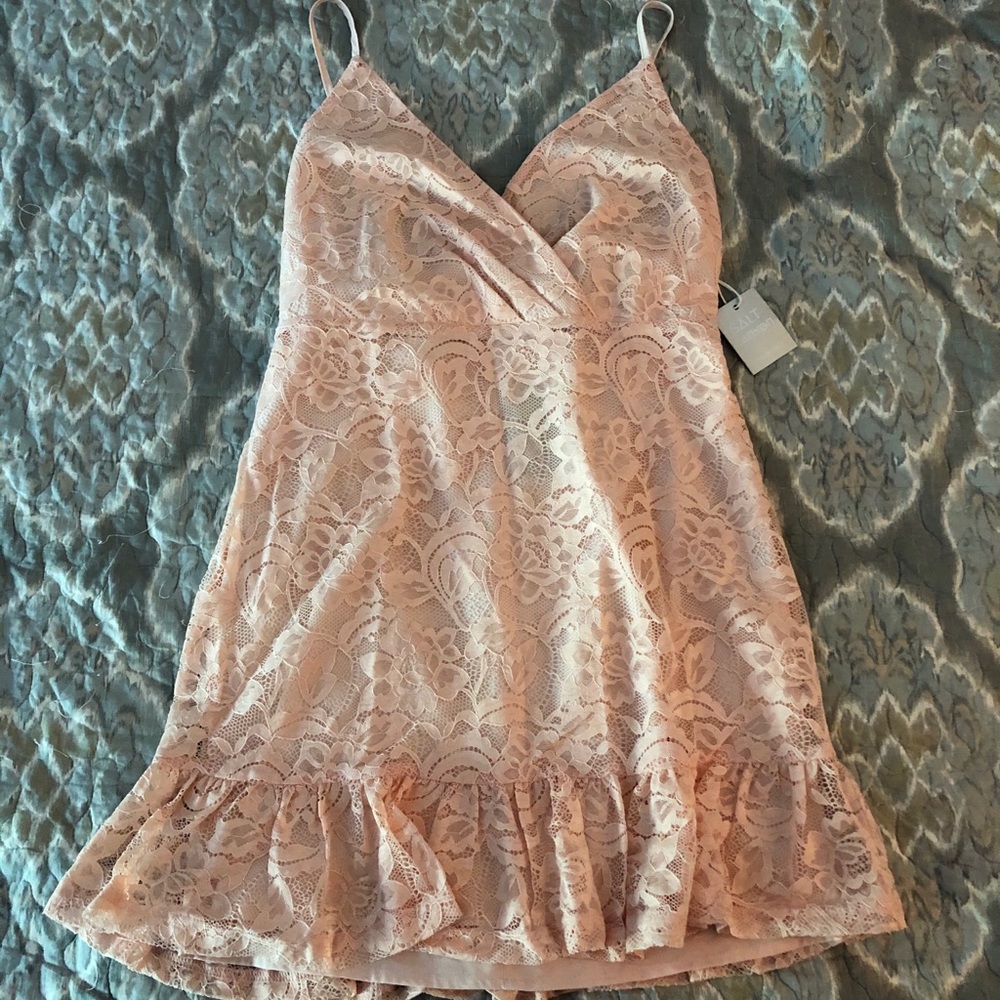 Forever 21 Lace Peach Dress